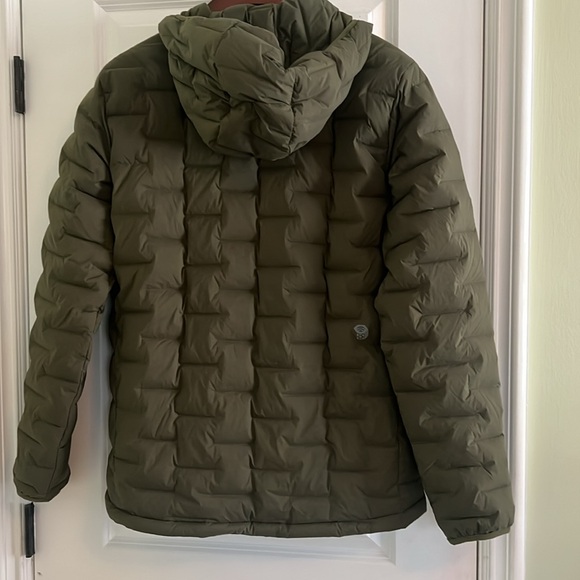 Mountain Hardwear green puffer hoodie barely worn XL - Picture 5 of 6